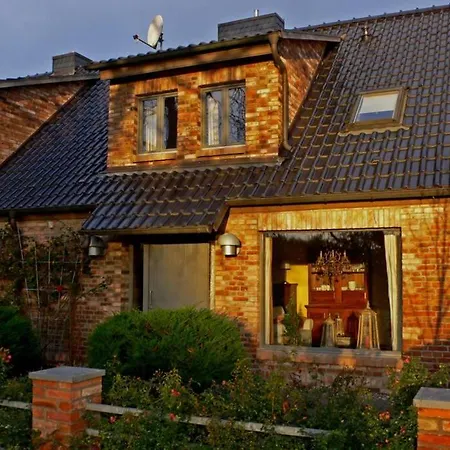 Ferienwohnung In Peetzig Am See Angermunde Exterior foto